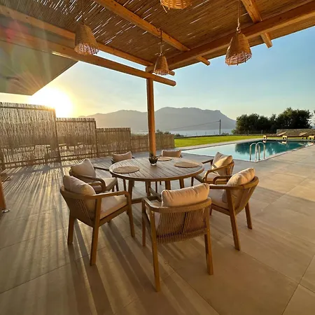Nusa Retreat - Seaview Luxury Residences