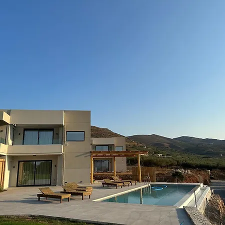 Nusa Retreat - Seaview Luxury Residences Kíssamos