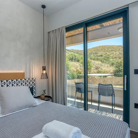 Nusa Retreat - Seaview Luxury Residences Feriehus Kíssamos